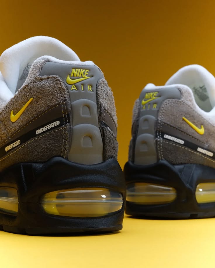 Nike Air Max 95 SP "Undefeated - Geo NYC Neon