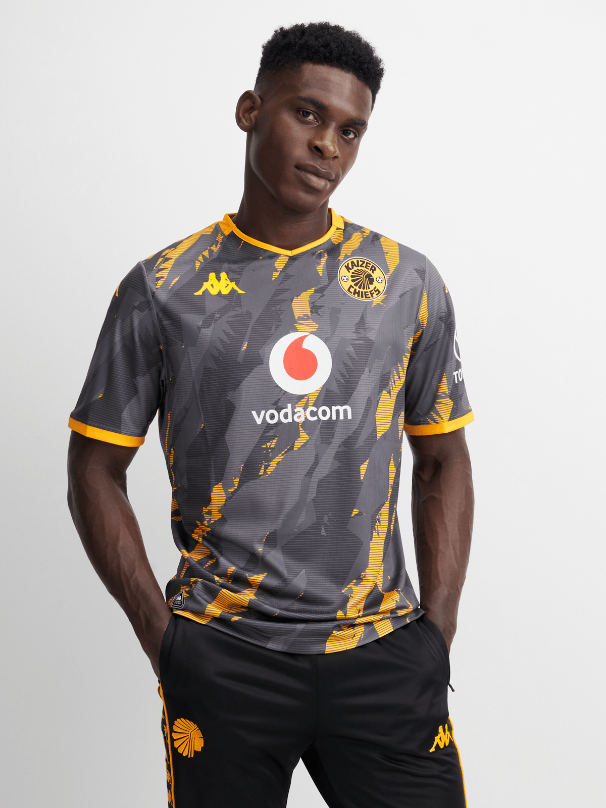 Kaizer chiefs kit