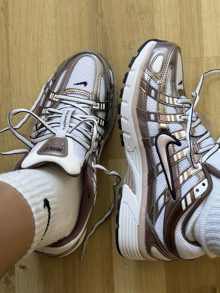 NIKE P-6000 White/ Light Violet Ore / Purple Dynasty