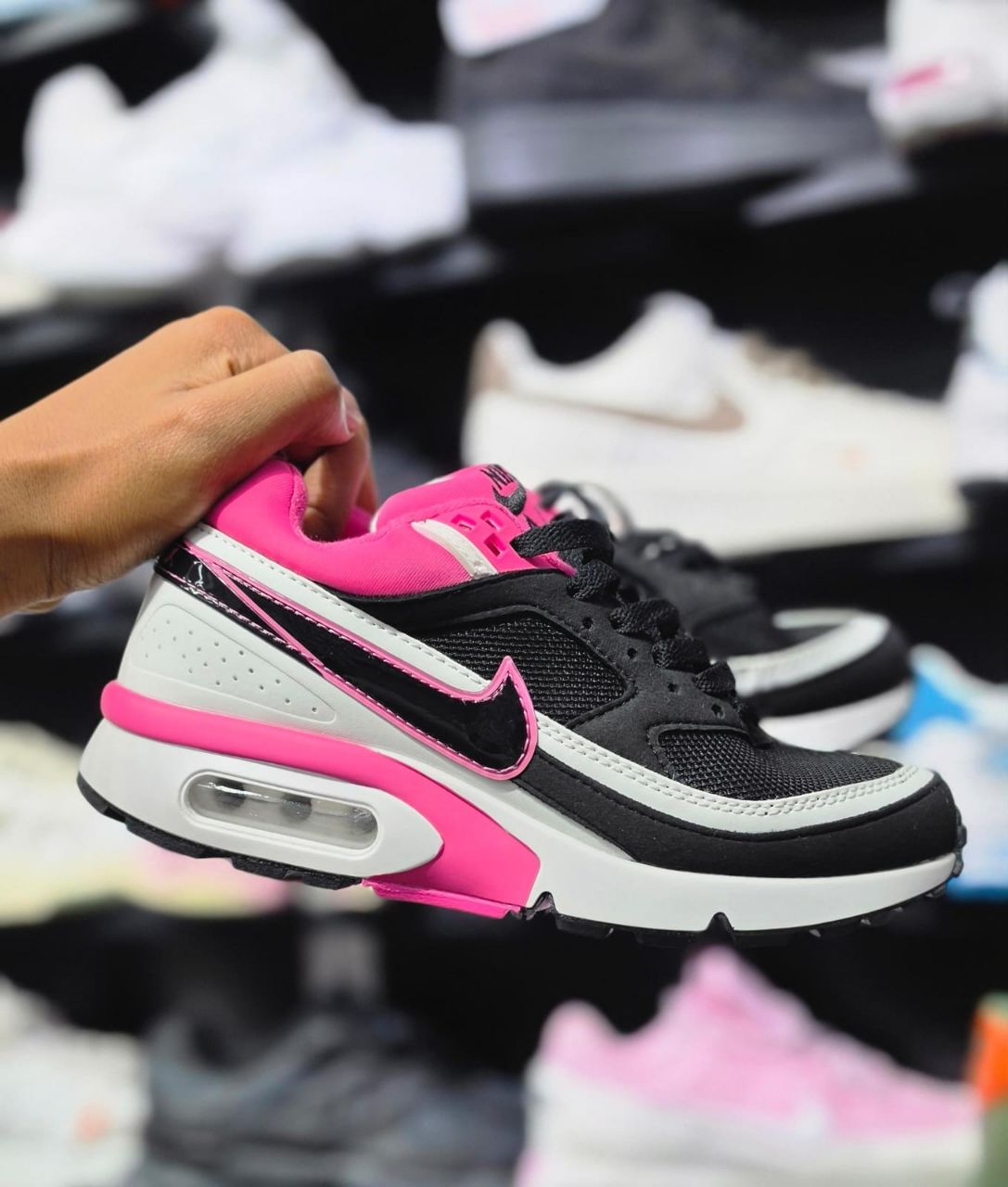 Nike Air Max BW (Big Kids) sneaker in a black, white, and pink blast colorway.