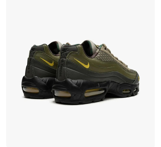 Nike
x Corteiz Air Max 95 "Green/Black" sneakers