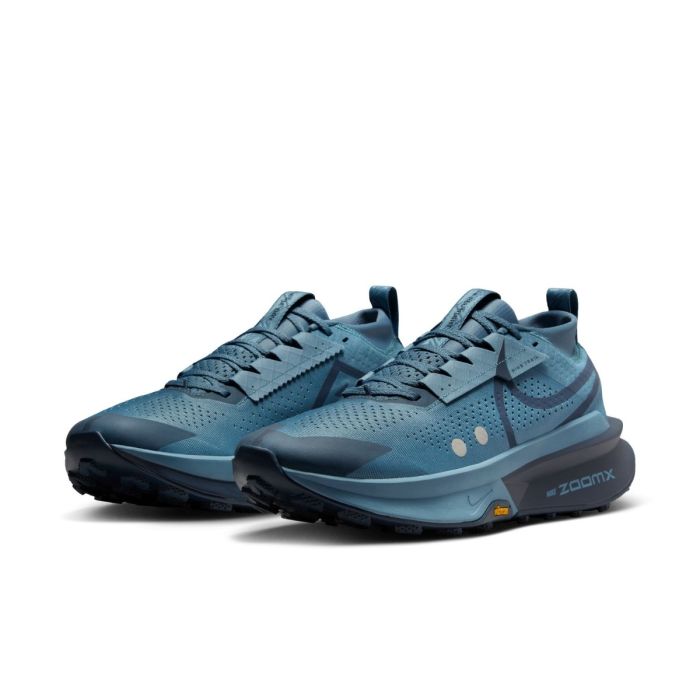Nike Zegama Trail 2 is highlighted by its Smokey Blue colorway and rugged Vibram® outsole.