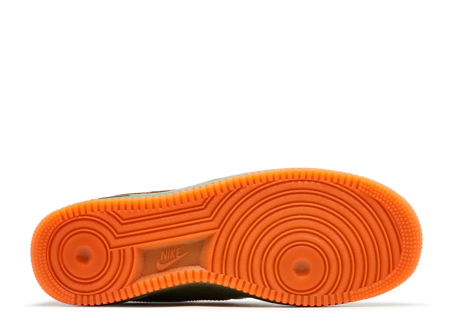 These Nike Air Force 1 '07 Premium sneakers feature a distinctive patent leather upper in Oil Green with contrasting Safety Orange Swooshes and outsoles.Model: Nike Air Force 1 '07 Premium "Oil