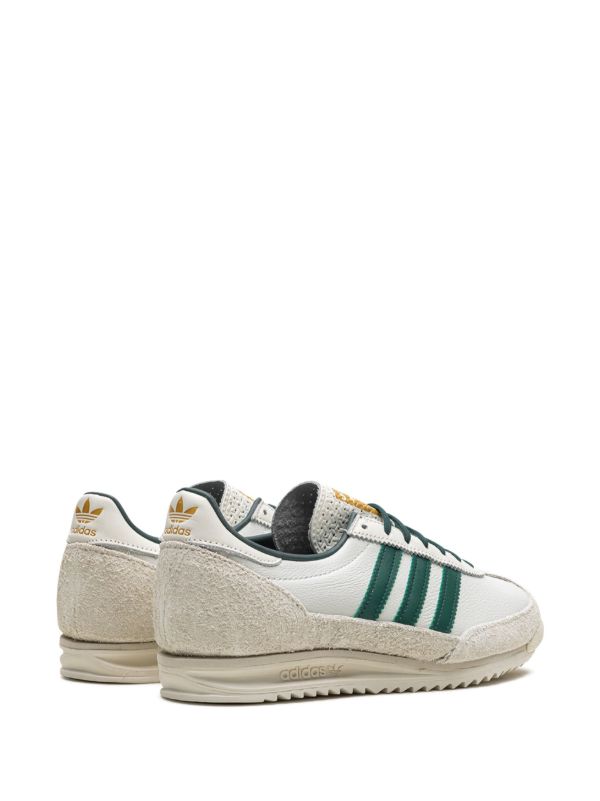 Adidas SL 72 OG shoes in the "Off White/Collegiate Green" colorway, featuring a textured suede and nylon upper.