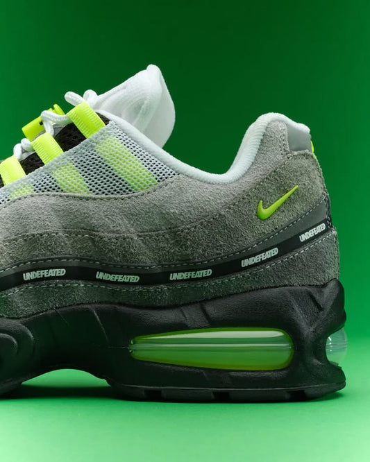 Nike Air Max 95 SP "Undefeated - Geo NYC Neon