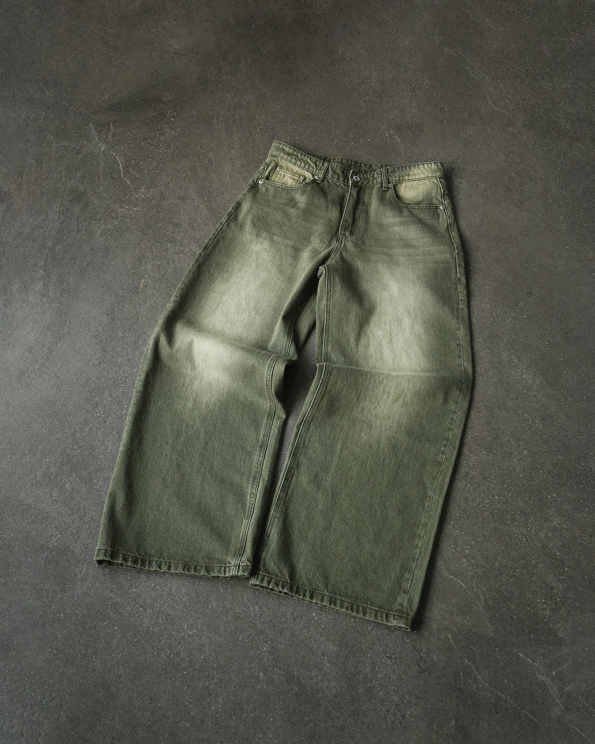 AMOR MATCHA BAGGY JEANS