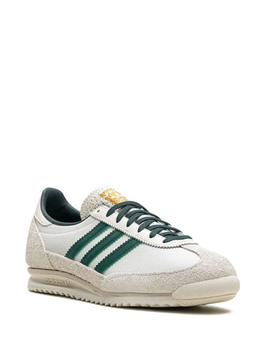 Adidas SL 72 OG shoes in the "Off White/Collegiate Green" colorway, featuring a textured suede and nylon upper.