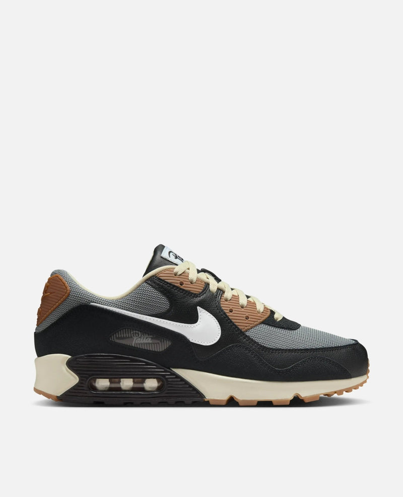 Patta x Nike Air Max 90 SP in the "Black Particle Grey" colorway, featuring a gum rubber outsole.