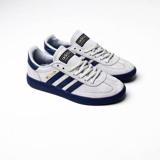 Adidas Originals Handball Spezial in a Grey and Navy colorway.